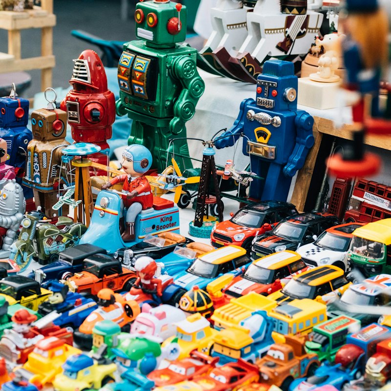 Toys & Gifts